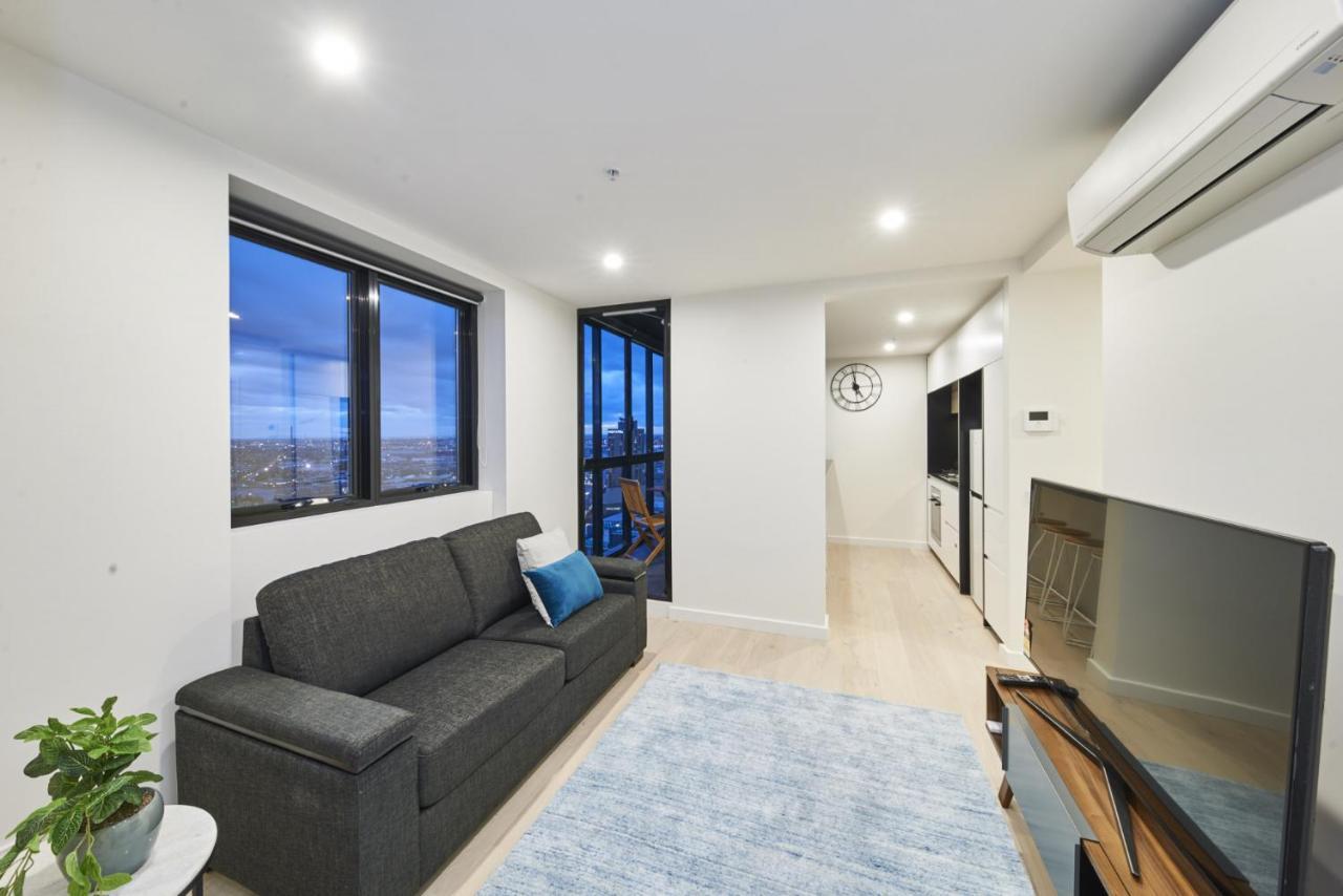 Mega Style Apartments The International Melbourne Exterior photo