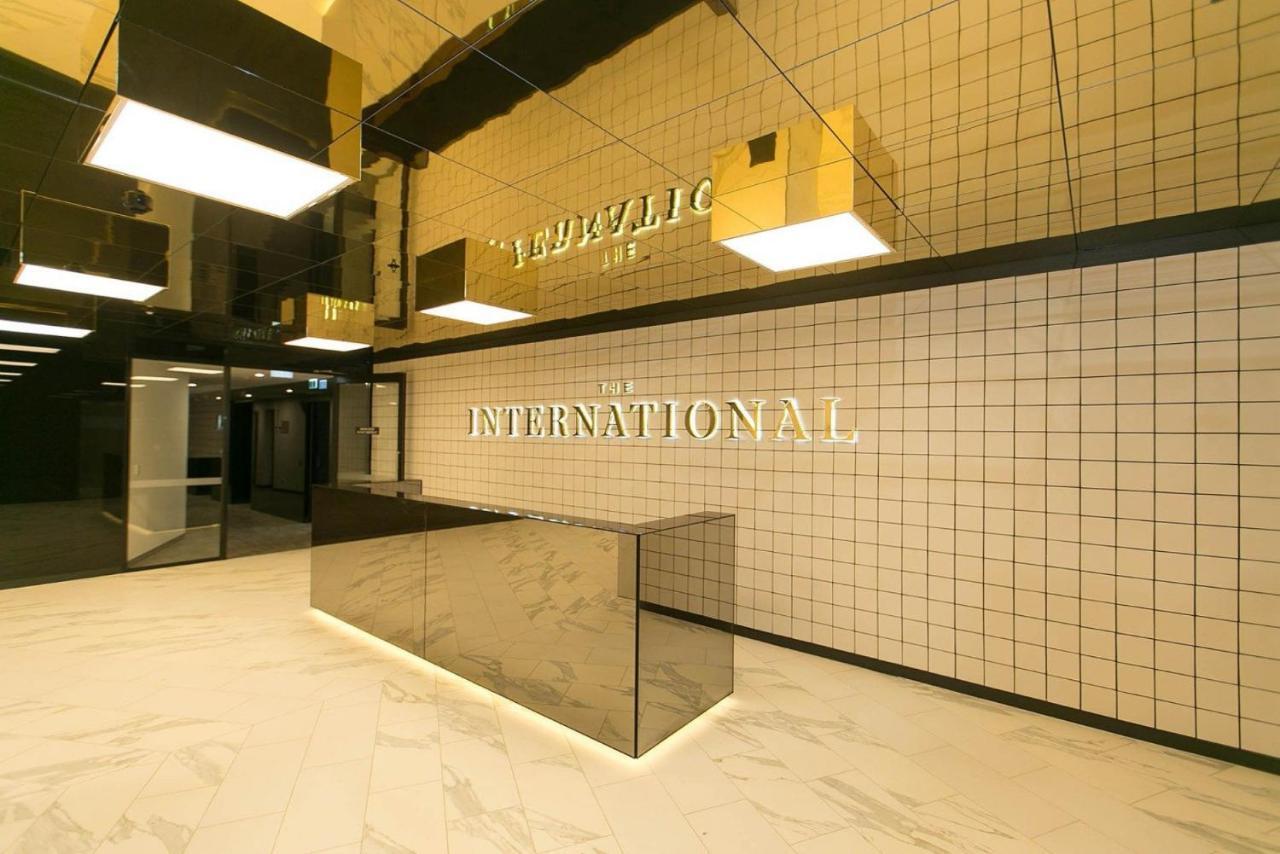 Mega Style Apartments The International Melbourne Exterior photo